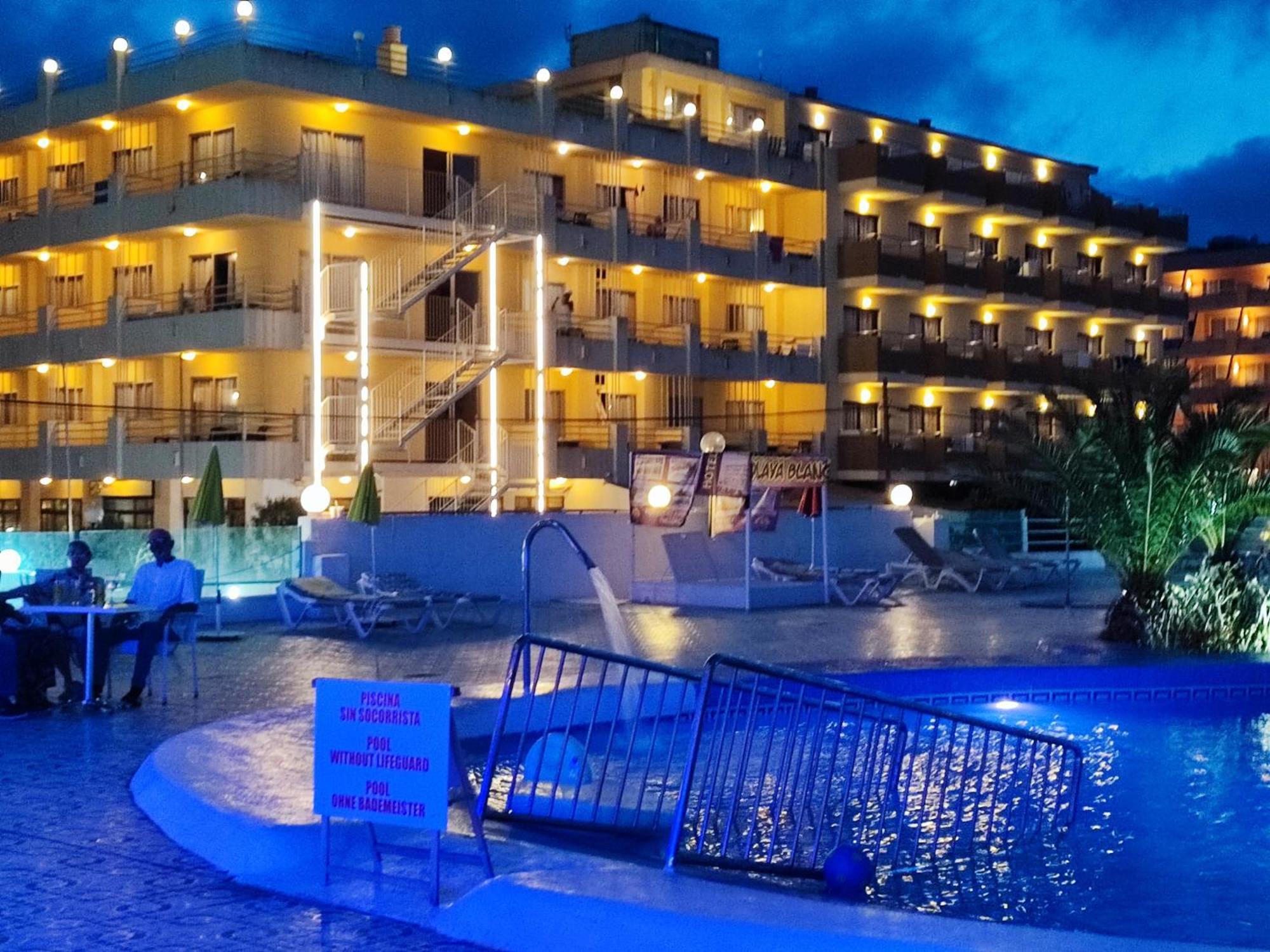 Bj Bei Juan Hostal S'Illot  Exterior foto
